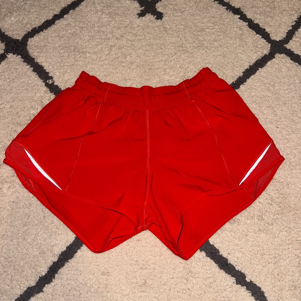 Hot Heat 4 inch Lululemon Hotty Hot shorts
